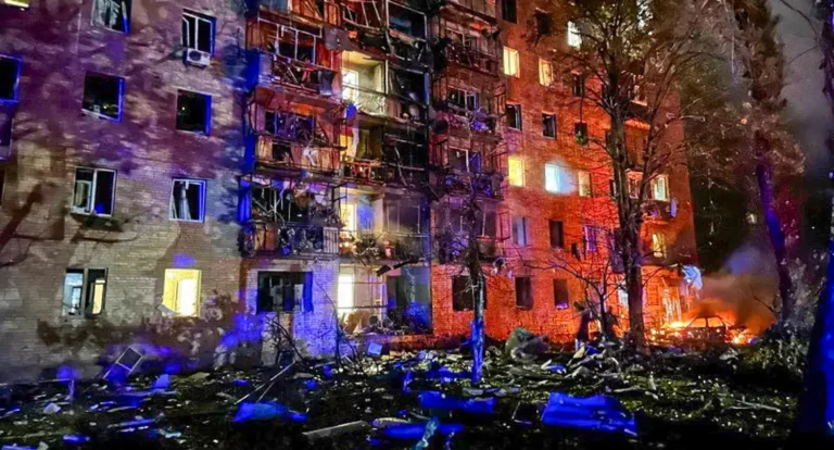 Chanceleres dos EUA e da Grã-Bretanha discutem armamento para Ucrânia