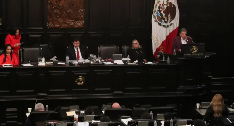 Senado do México aprova reforma judicial em vitória de López Obrador
