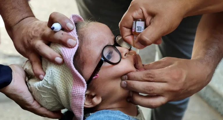 Mais de 100 mil crianças já foram vacinadas contra a pólio em Gaza