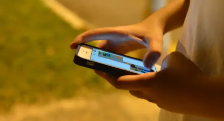 Empresas não protegem crianças na internet, dizem 9 em cada 10 pessoas