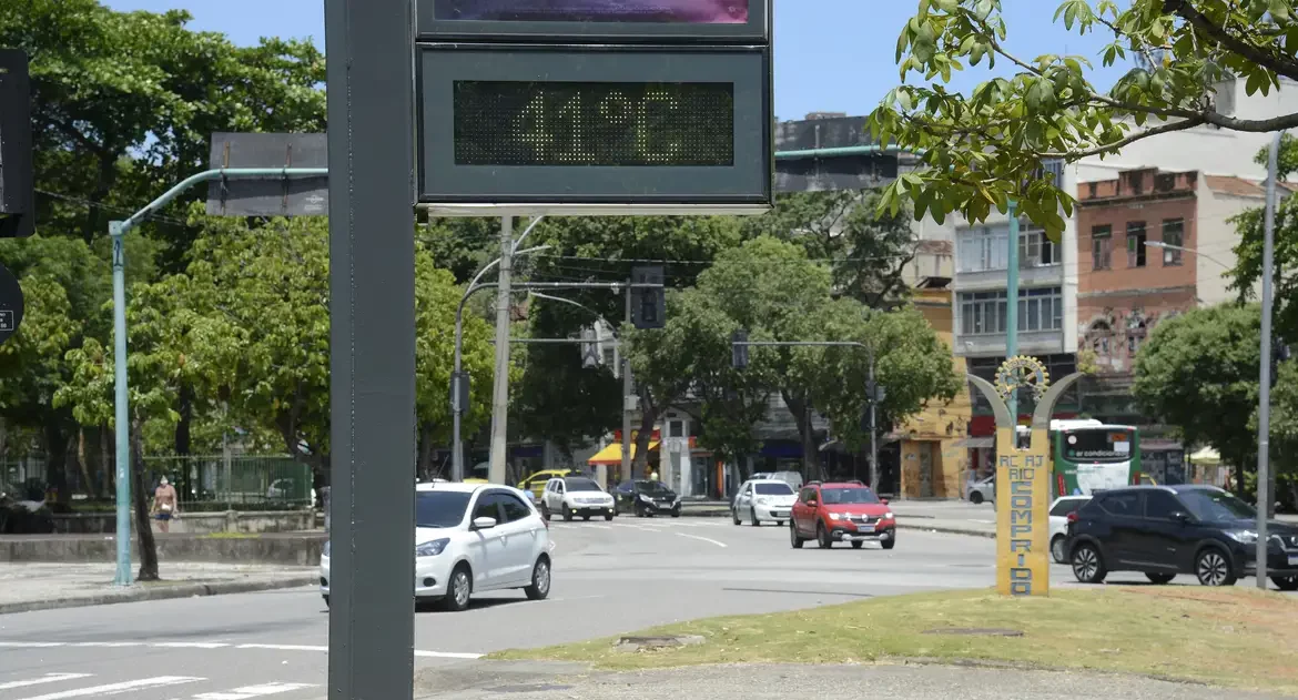 Inmet alerta laranja para onda de calor em 10 estados e no DF
