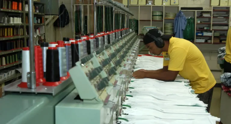 Mercado de trabalho impulsiona crescimento do PIB, diz Fiesp