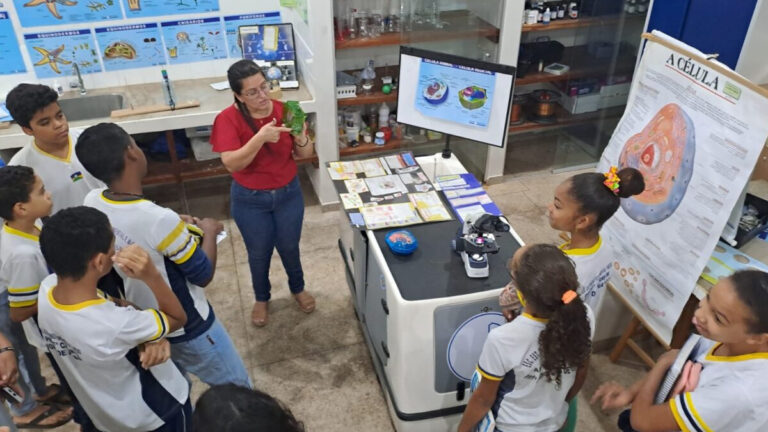 Laboratório Móvel reforça ensino de ciências e aprendizagem na escola Carmem Ione, em Ariquemes