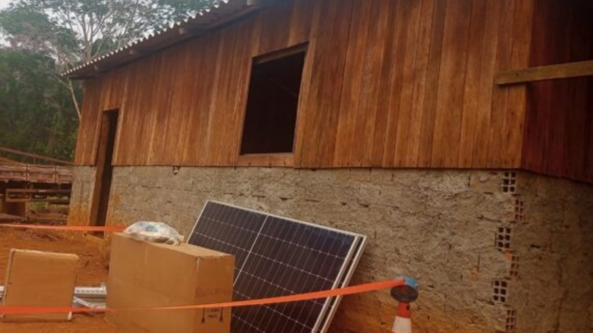 Placas de energia solar são entregues pelo governo de RO para atender Reservas Extrativistas - News Rondônia Placas de energia solar são entregues pelo governo de RO para atender Reservas Extrativistas - News Rondônia