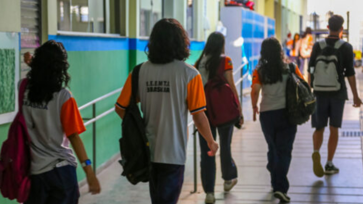 Ieda Chaves quer detalhes sobre os serviços de Psicologia e Serviço Social nas escolas - News Rondônia