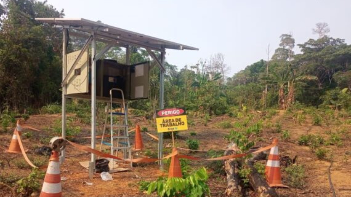 Placas de energia solar são entregues pelo governo de RO para atender Reservas Extrativistas - News Rondônia Placas de energia solar são entregues pelo governo de RO para atender Reservas Extrativistas - News Rondônia