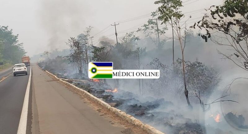 Homem é detido por atear fogo em vegetação na BR 364, em Presidente Médici