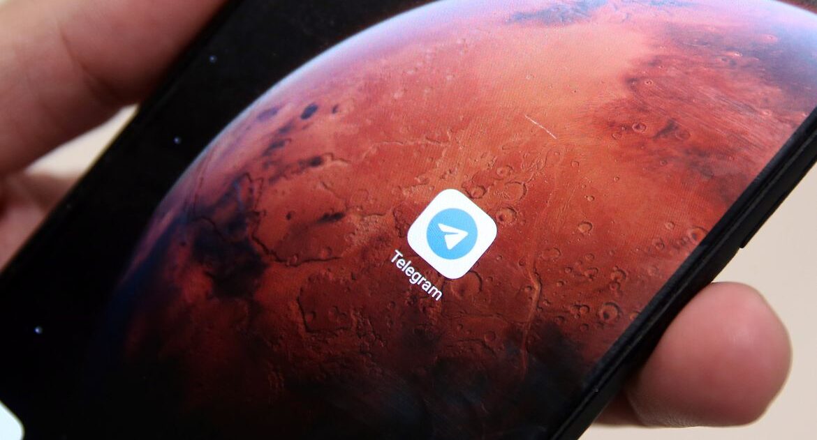 Ucrânia proíbe uso oficial do Telegram por medo de espionagem