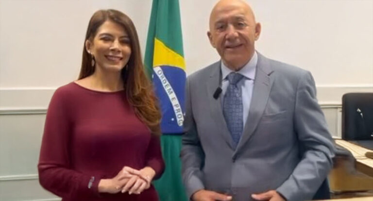 AO LADO DE CONFÚCIO - Após pesquisa, Euma Tourinho já é vista como a "devoradora" de votos da esquerda - News Rondônia