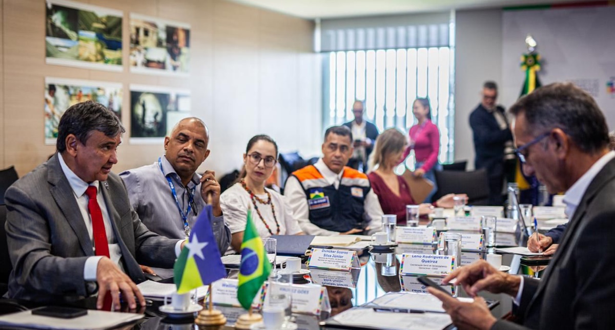 Marcos Rocha tem audiência com ministros sobre crise hídrica e de queimadas em Rondônia - News Rondônia Marcos Rocha tem audiência com ministros sobre crise hídrica e de queimadas em Rondônia - News Rondônia