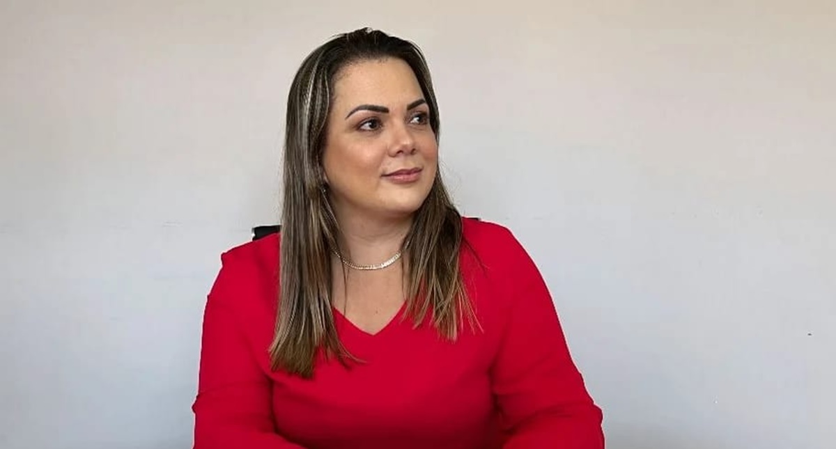 Cláudia de Jesus propõe isenção de IPVA para pessoas com deficiência auditiva e visão monocular