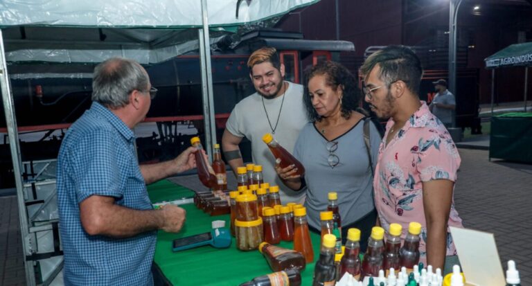 Feira da Agricultura Familiar prossegue nesta sexta-feira no Complexo da Estrada de Ferro Madeira-Mamoré