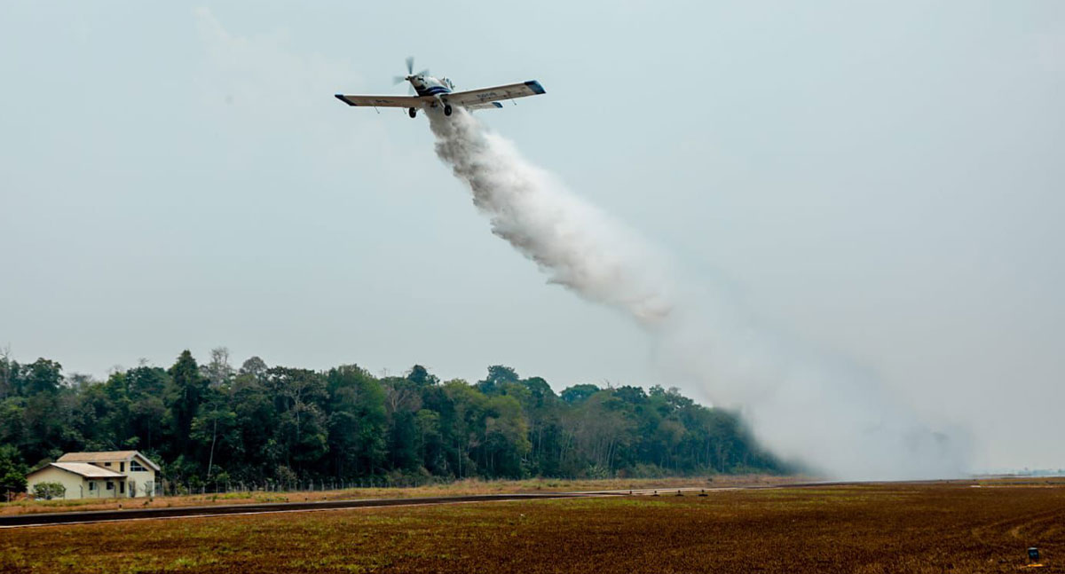 Governador Marcos Rocha reforça combate aos incêndios florestais em Rondônia com contratação de aviões - News Rondônia