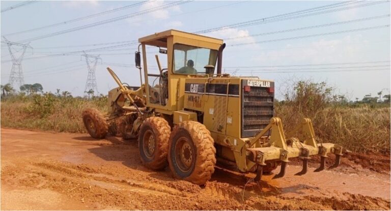Semagric atende pedido do vereador Edimilson Dourado e inicia obras na estrada da Vila Teotônio
