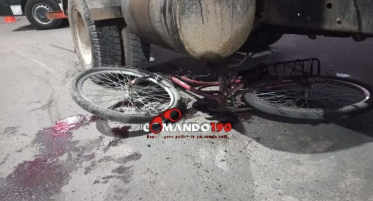 Colisão entre caminhão e bicicleta deixa ciclista gravemente ferido