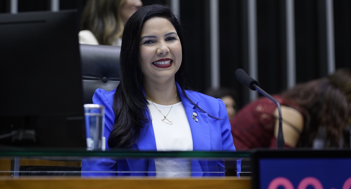 Deputada Federal Cristiane Lopes destina mais de 3 milhões para fortalecer políticas públicas em apoio às famílias atípicas - News Rondônia