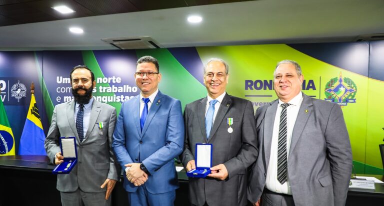 Em cerimônia de entrega de medalha do mérito da Casa Militar, presidente do Poder Judiciário enaltece trabalho de servidores(as) públicos(as) - News Rondônia