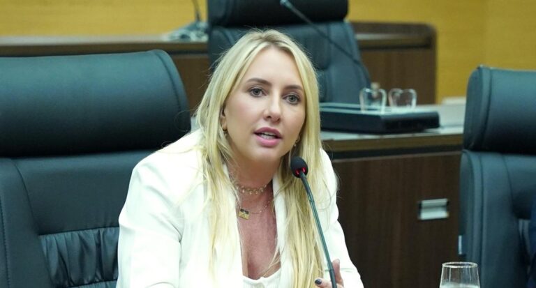 Ieda Chaves apresenta requerimentos para investigar a emissão de carteiras de identidade - News Rondônia