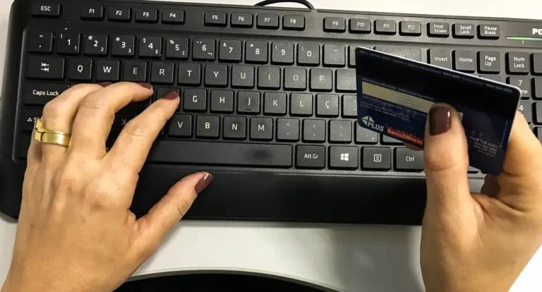 IBGE diz que setor de serviços cai 0,4% em agosto