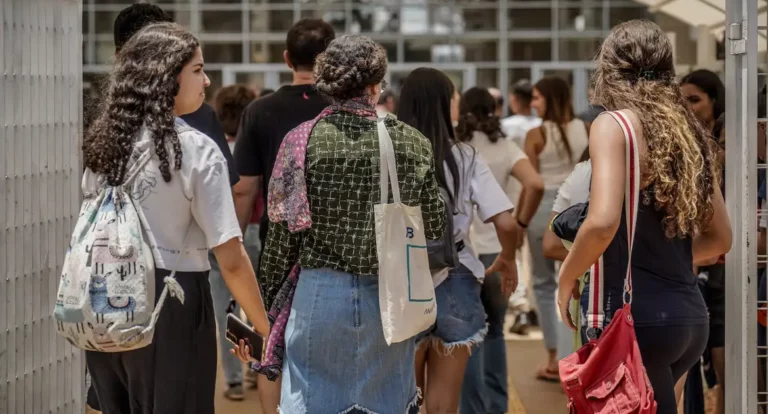 Saiba quais documentos são aceitos para participar do Enem em novembro