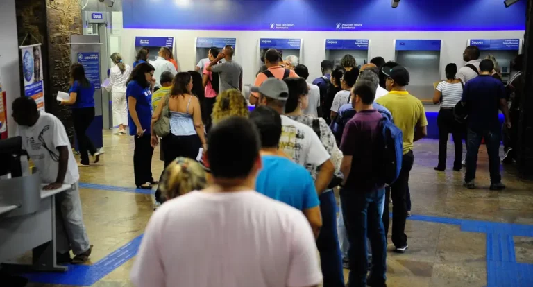 BPC: mais de 300 mil beneficiários precisam regularizar Cadastro Único