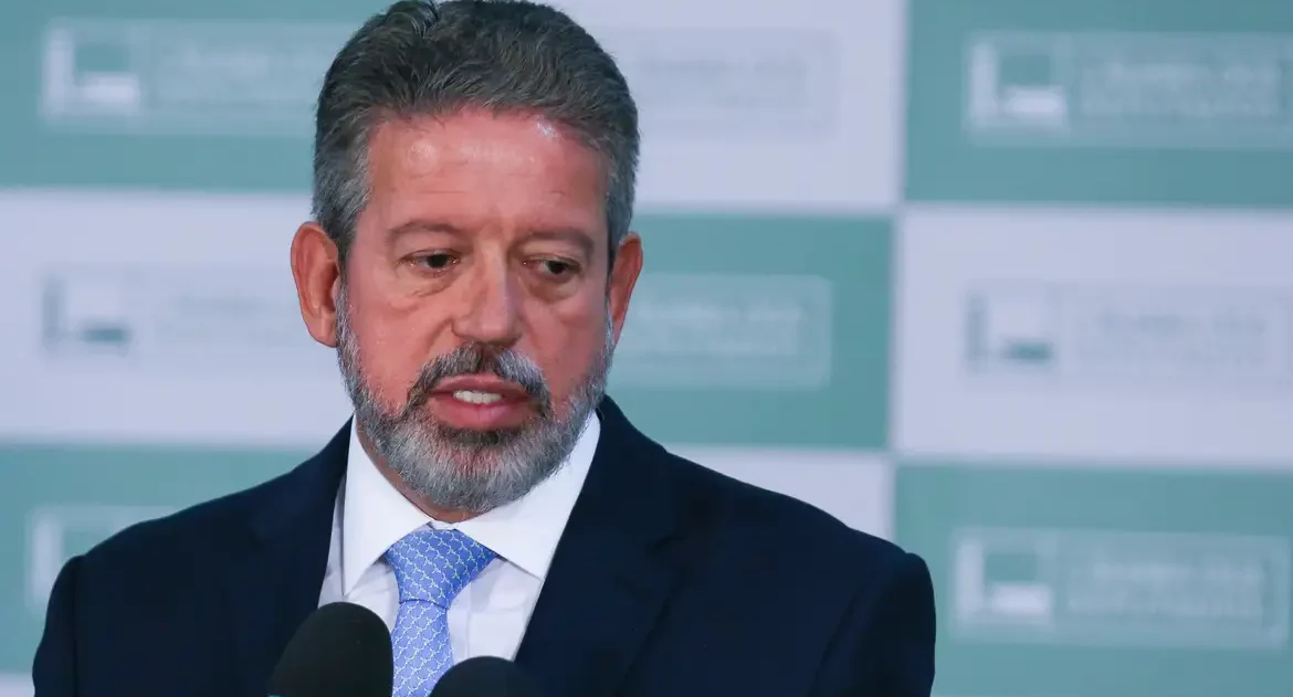 Lira anuncia comissão especial para analisar PL da Anistia