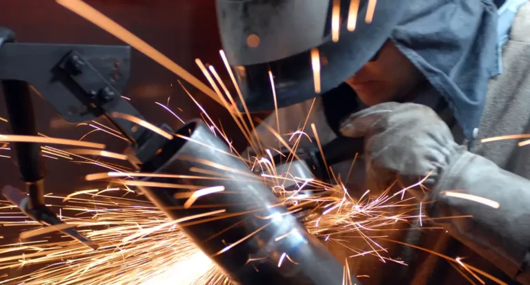 Abimaq: receita líquida do setor de máquinas cai 12,7% em setembro