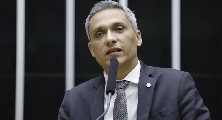 STF forma maioria para tornar réu deputado Gustavo Gayer