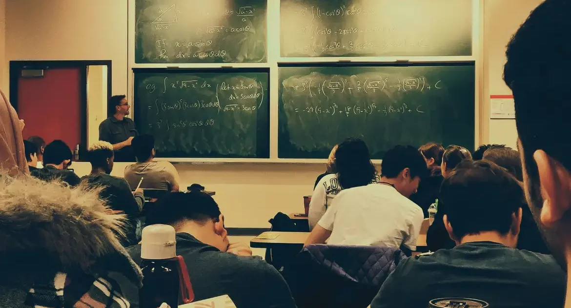 Investimento em educação cai para 4,2% do PIB na América Latina