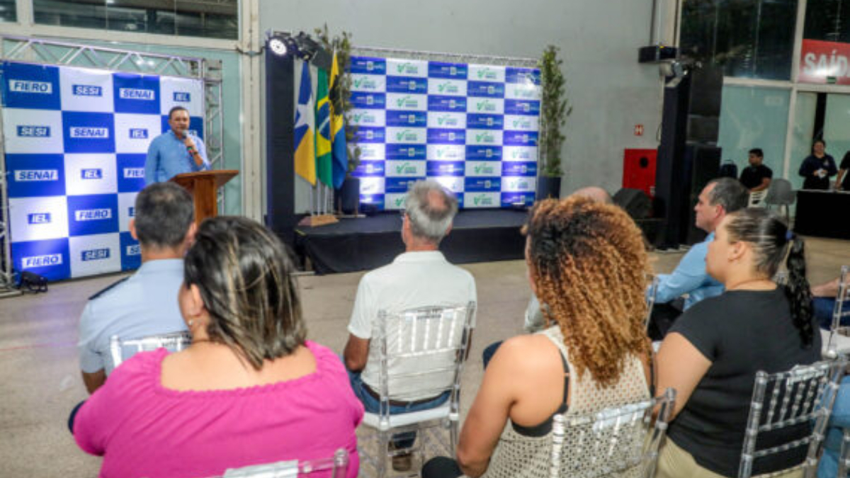 Oportunidades: Geração Emprego do governo de RO entrega certificados para 250 alunos - News Rondônia