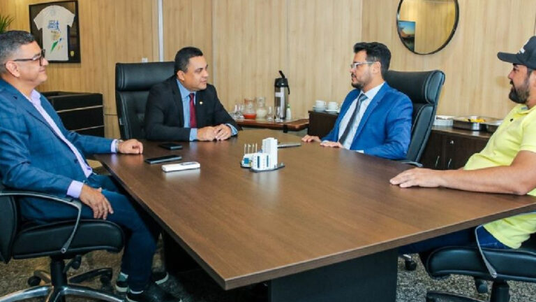 Deputados Marcelo Cruz e Gilberto Lira discutem fortalecimento da relação entre Rondônia e Acre na Alero - News Rondônia