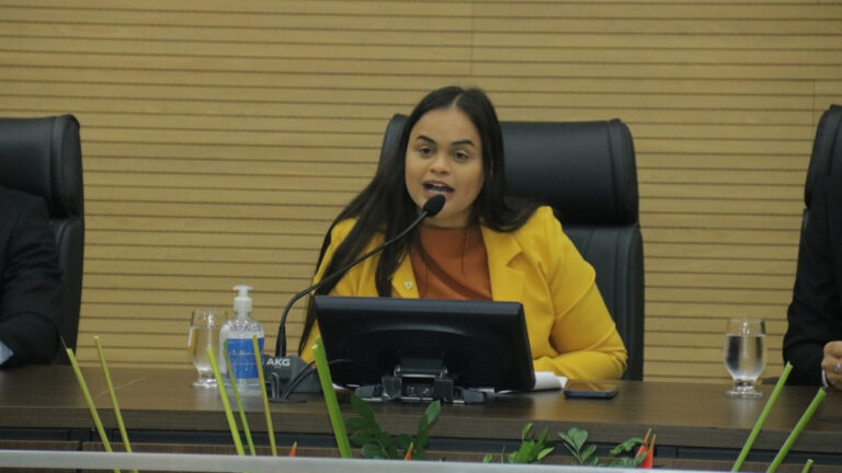 Cobrança de Dra. Taíssa garante inclusão da pavimentação da RO-420 em projeto de financiamento - News Rondônia