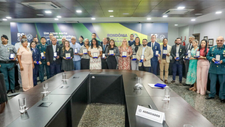 Esforço conjunto pelo desenvolvimento de Rondônia é celebrado com entrega das Medalhas do Mérito da Casa Militar