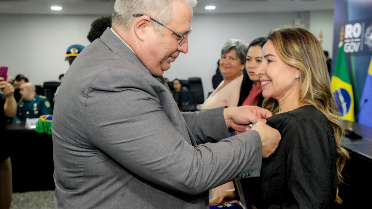 Comunicação do governo de RO recebe Medalha da Ordem do Mérito da Casa Militar