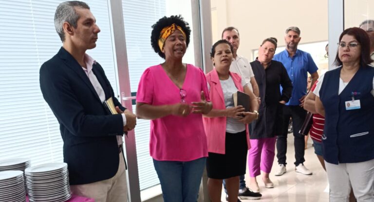 Deputada Sílvia Cristina reforça a importância dos exames preventivos de câncer de mama e colo do útero