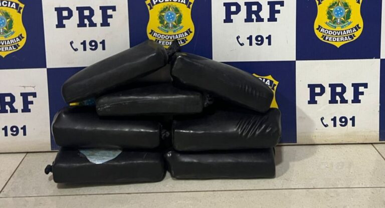 Na BR 364, km 352, no município de Ji-Paraná/RO, quando foi dada ordem de parada a um ônibus interestadual.