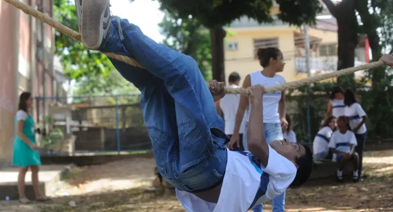 Quase quatro em cada dez escolas de capitais não têm área verde