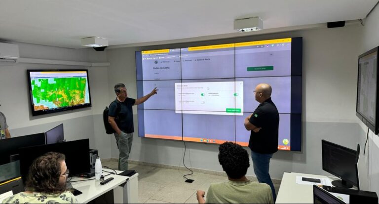 Geoportal utiliza tecnologia para direcionar ações do governo de RO no combate aos incêndios florestais - News Rondônia