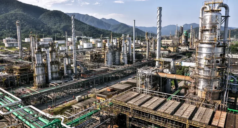 Petrobras lucra R$ 32,6 bilhões no 3º trimestre, alta de 22,3%