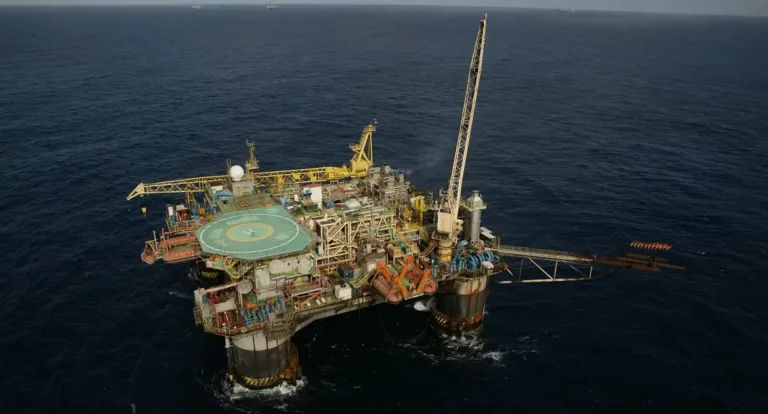 Petróleo lidera a pauta de exportação do país no terceiro semestre