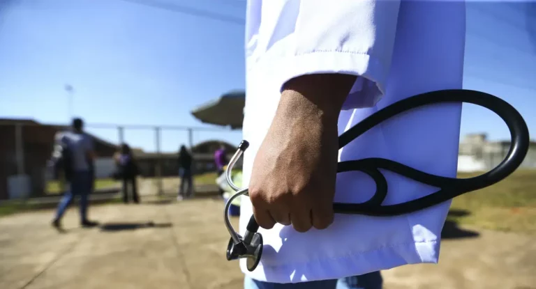 Inep define em 66,148 pontos o mínimo para aprovação no Revalida