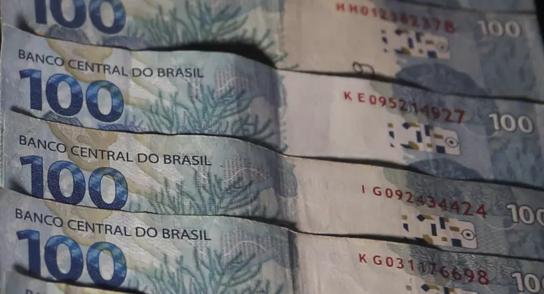 Mercado financeiro eleva previsão da inflação de 4,62% para 4,64%