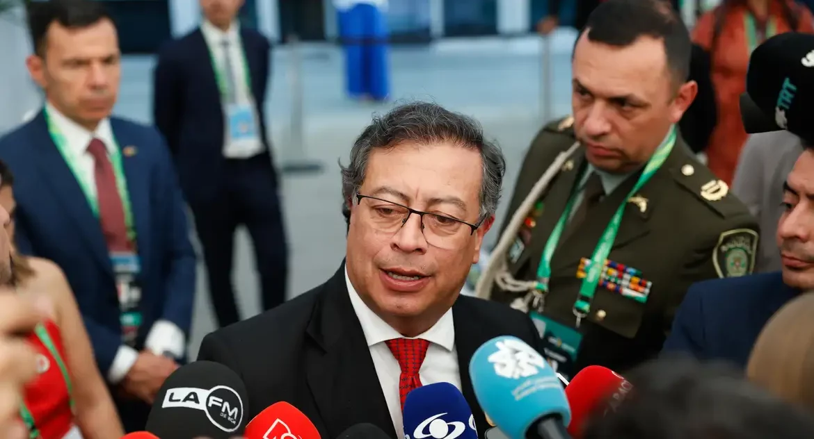 Presidente da Colômbia diz que G20 teme que IA cause hecatombe social