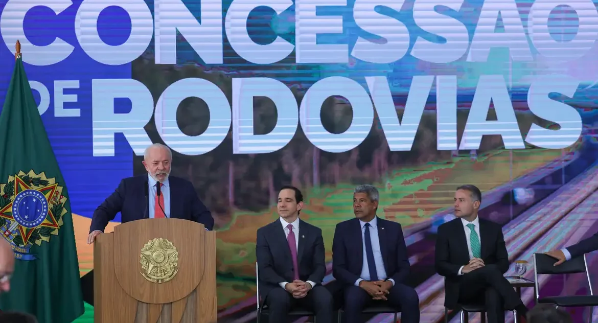 Governo revisa 14 “contratos estressados” de concessão de rodovias