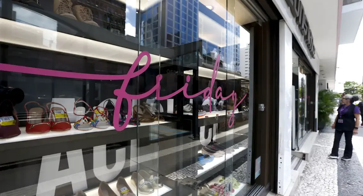 Cartilha dá dicas para não cair em golpes na Black Friday