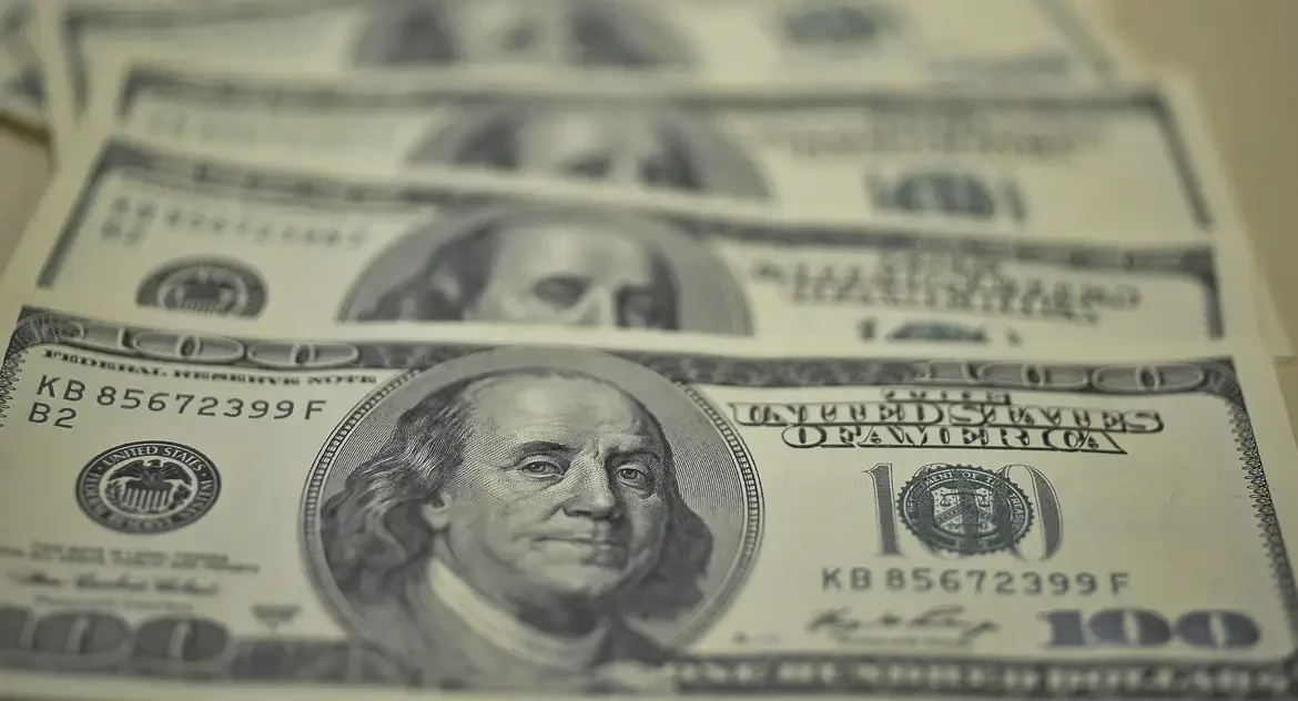 Contas externas têm saldo negativo de US$ 5,88 bilhões em outubro