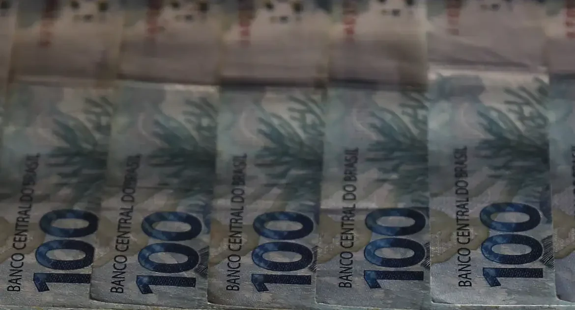 Governo prevê economia de R$ 70 bilhões em dois anos com pacote fiscal