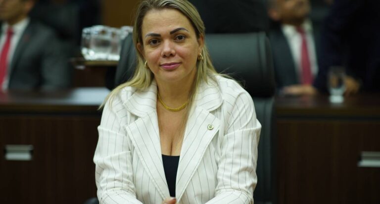 Deputada Cláudia de Jesus solicita ao Governo patrulhamento no distrito de Bom Jesus - News Rondônia