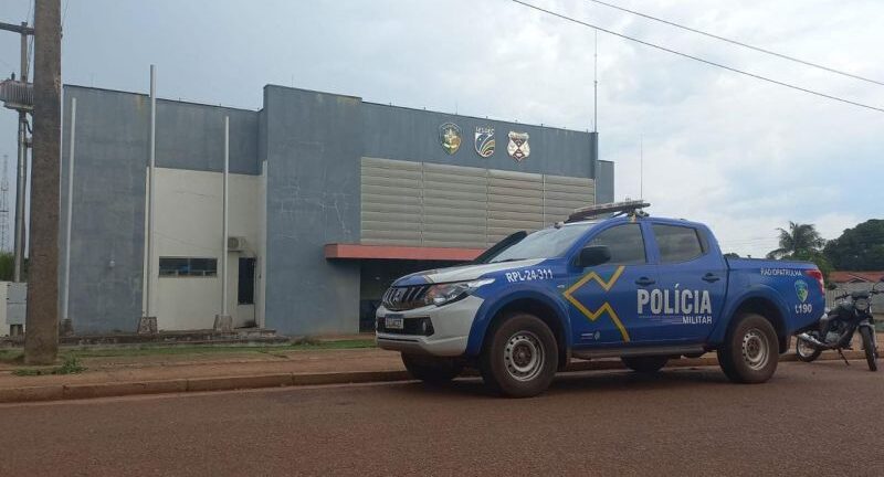 Homem acusado de crime de homicídio e condenado a 16 anos de prisão é preso pela Polícia Militar, em Rolim de Moura