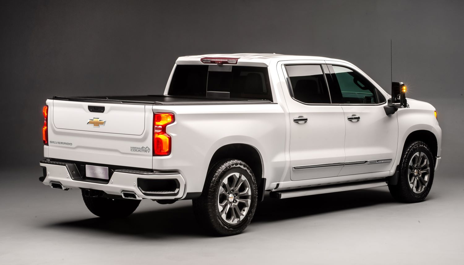Chevrolet Silverado 2025 ganha tampa Multi-Flex - News Rondônia